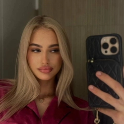 Голая Арина Савастру